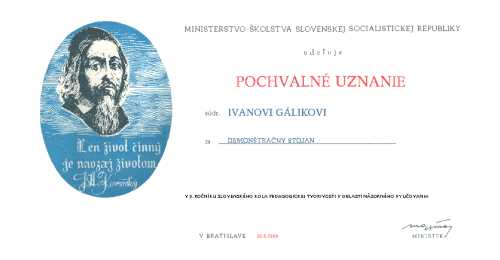 Pochvalné uznanie za súbor učebných pomôcok: Demonštračný stojan